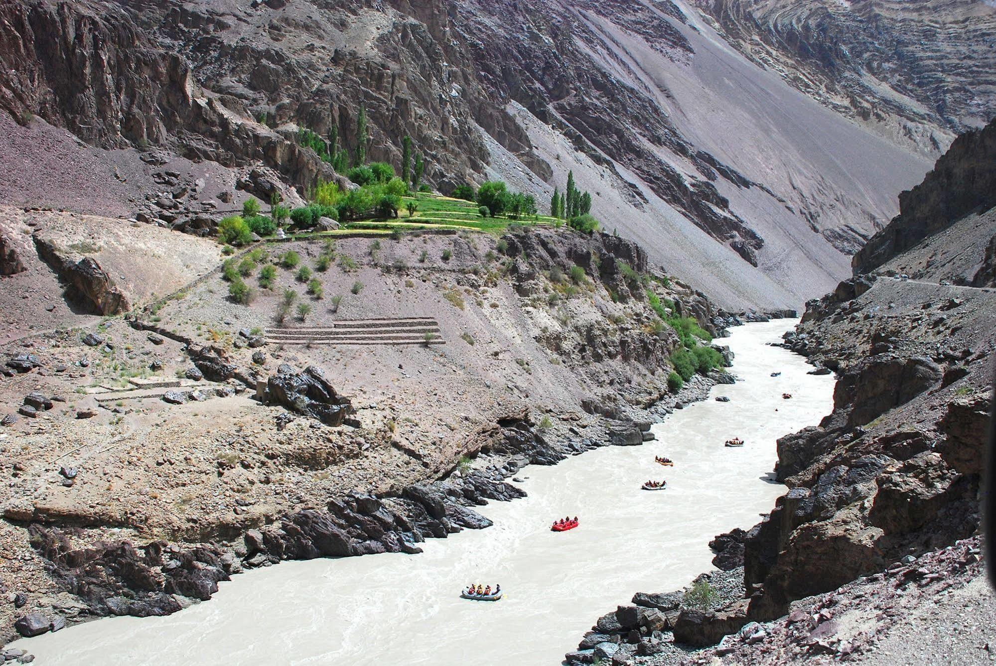 The Grand Dragon Ladakh Otel Leh Dış mekan fotoğraf